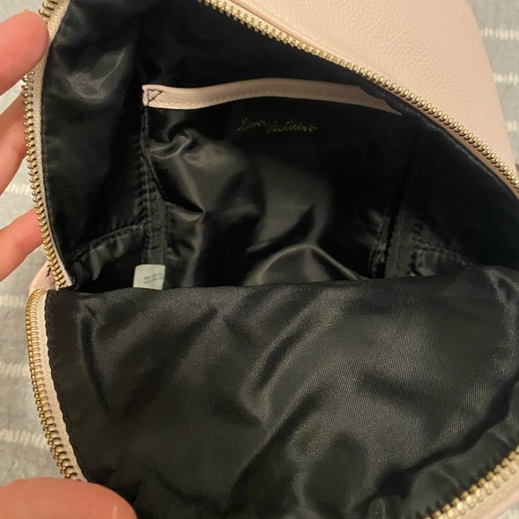 Victoria’s Secret V-Quilted City Mini Backpack baby pink color - Picture 7 of 10